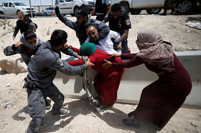 Israël impose des cautions exorbitantes aux manifestants de Khan al-Ahmar 